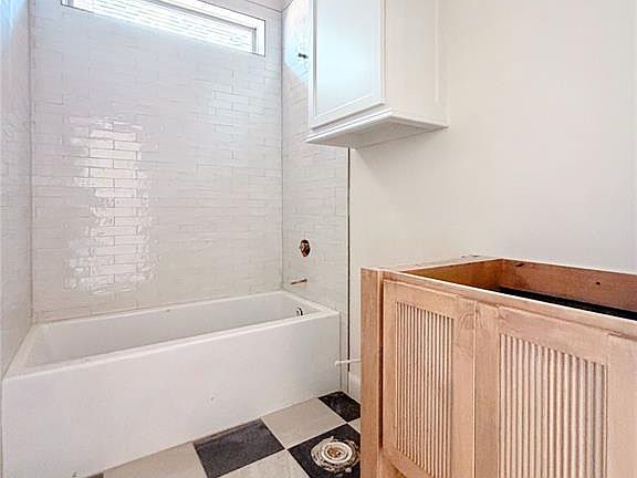 3rd image of 1700 Paseo Pl