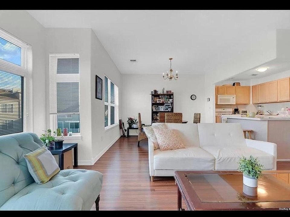 1st image of 142 Beach 74th St