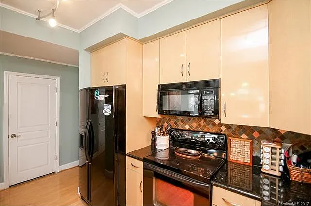 1320 Fillmore Ave #101 — Photo 4