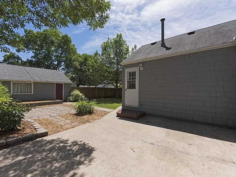 6741 Xerxes Ave S — Photo 22
