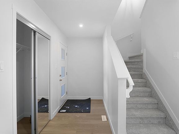 3rd image of 8895 Carson Way SW