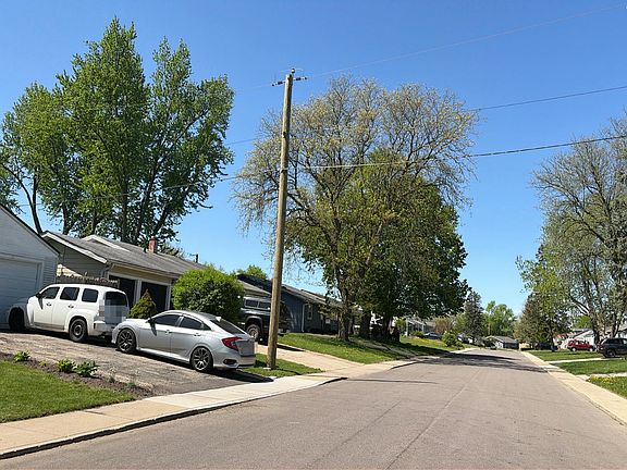 4th image of 102 Madera Cir