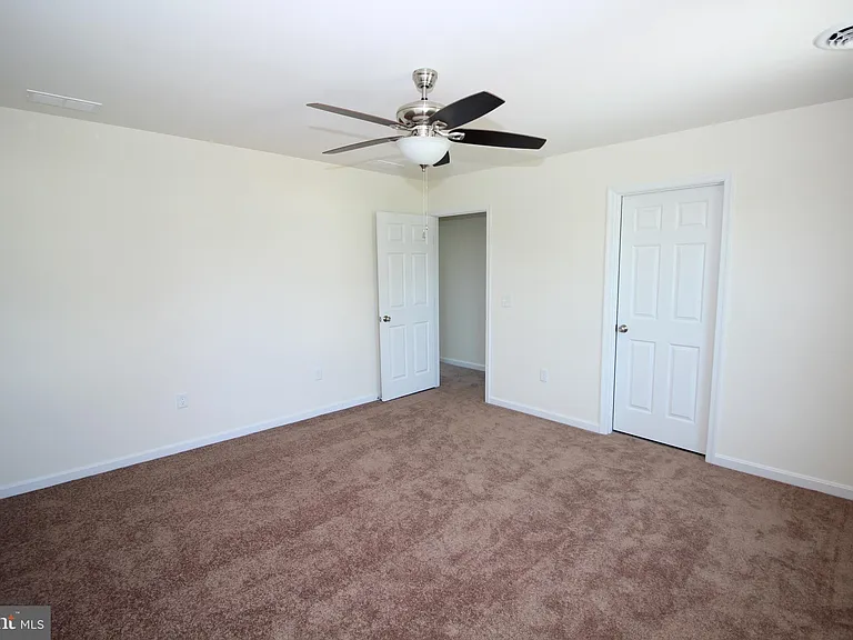 82 Filbert Dr — Photo 32