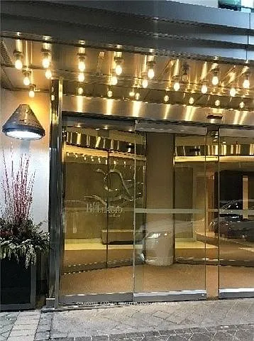 Building Photo - 300 Bloor St E #1013