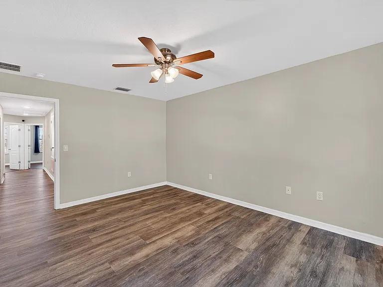 3842 Hampstead Ln — Photo 31