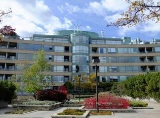 77 Avenue Rd #401, Toronto, ON M5R 3R8