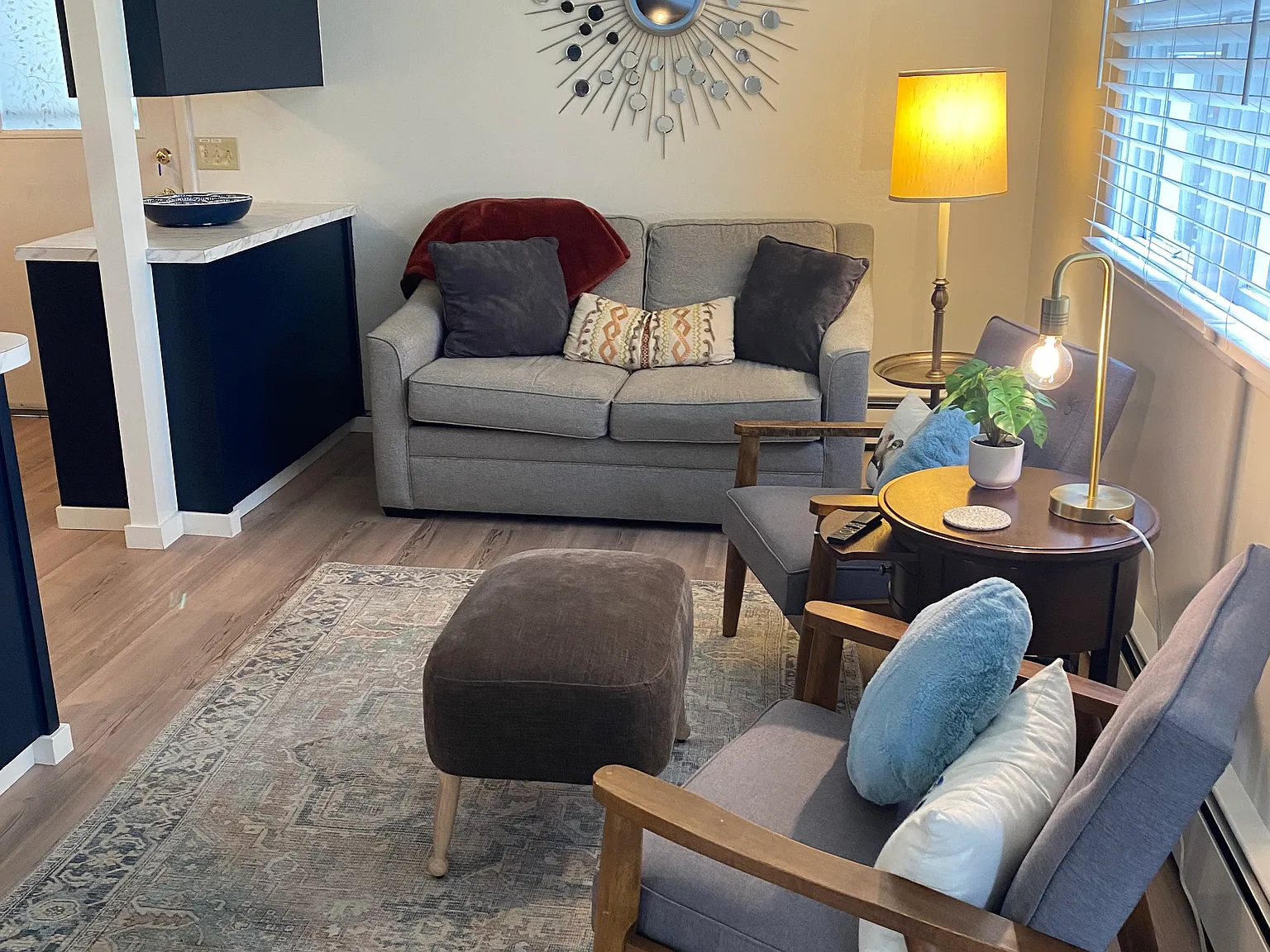 2 bed, 570 sqft, $1,875 — Photo 2