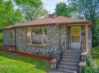 1009 N Pine St, Harrison, AR 72601
