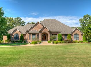 4522 Goldfinch Rd, Joplin, MO 64804