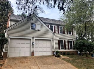 9725 Hidden Valley Rd, Vienna, VA 22181