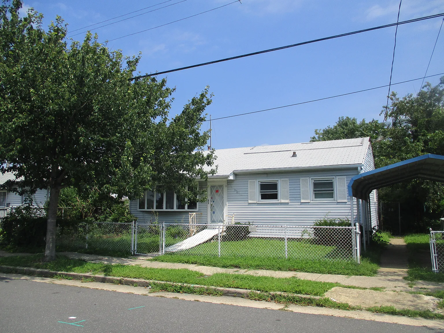 553 N Delaware Ave photo 1