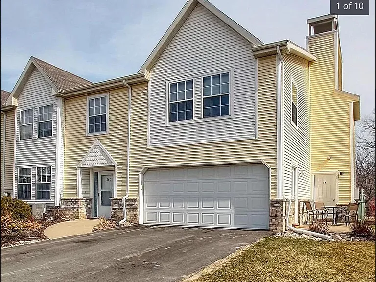 320 Jennifer Ln — Photo 1