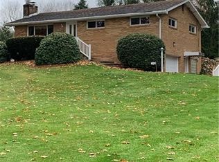 106 Volkswood Dr, Butler, PA 16001