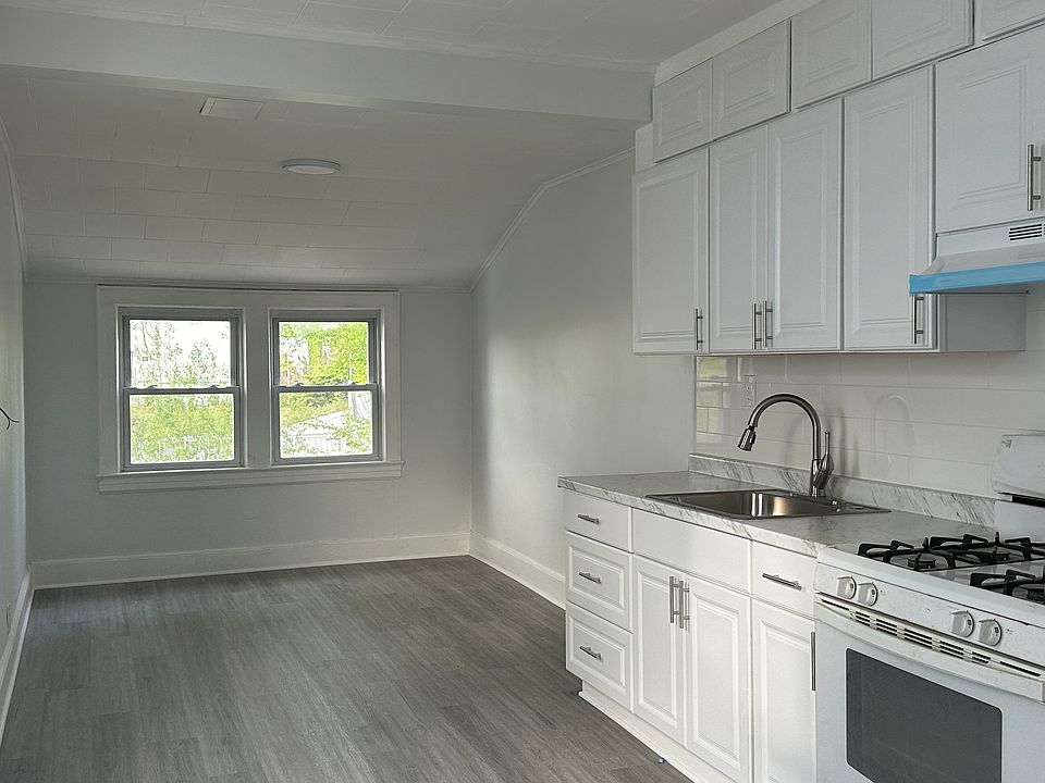 1st image of 186 Arlington Blvd Floor 2