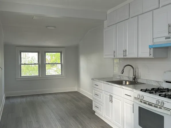 186 Arlington Blvd Floor 2, North Arlington, NJ 07031