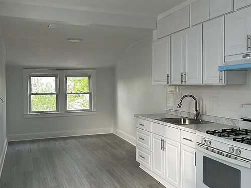 186 Arlington Blvd #2 Photo 1