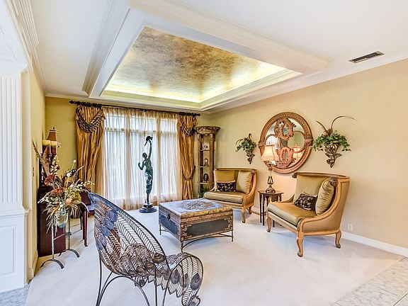 4th image of 3945 Chandelle Ln