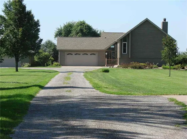 715 E Polk St, Washington, IA 52353