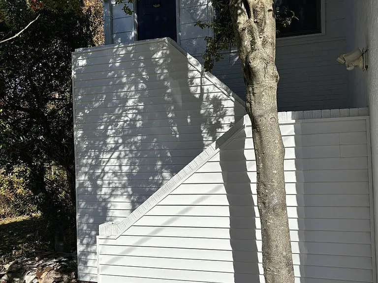 Gallows Rd — Photo 6