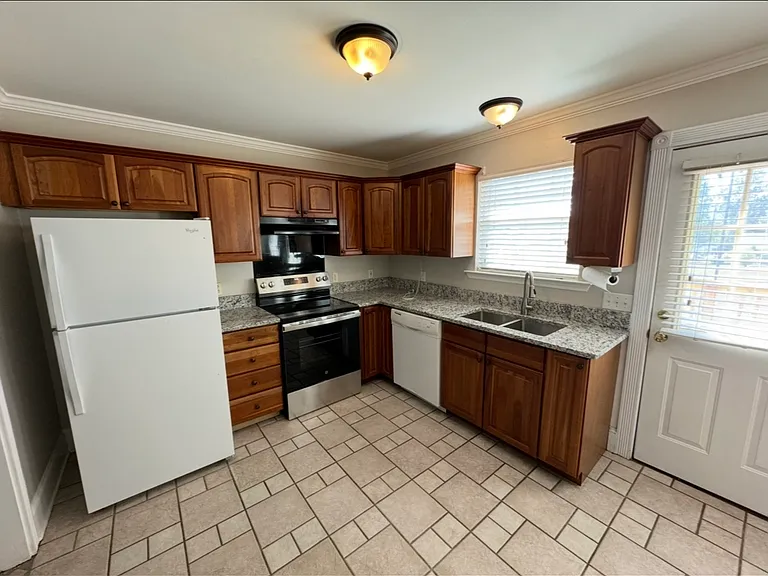 108 Aleda St #1 — Photo 2
