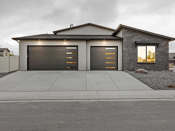 3rd image of 2541 White Bark Ct
