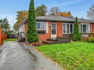 71 Morton Dr, Ottawa, ON K2L 1W9
