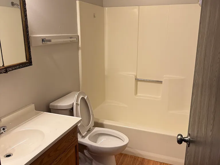 423 W North St #3B — Photo 7