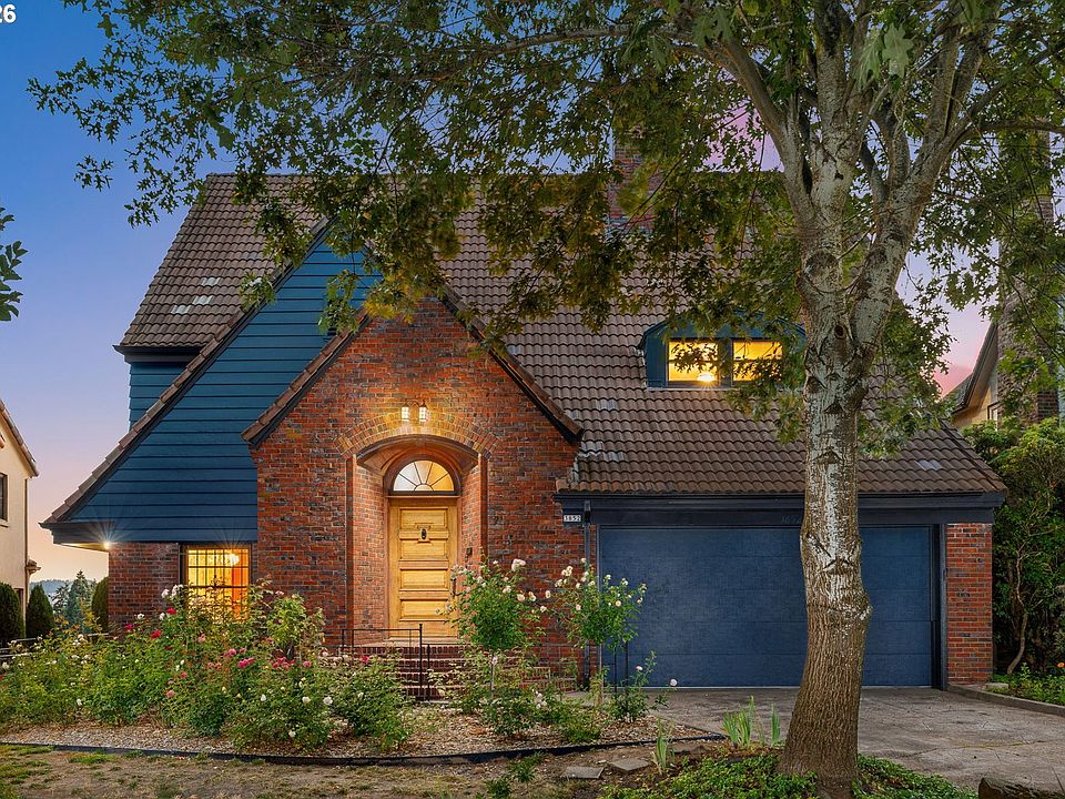 1st image of 3852 NE Alameda St