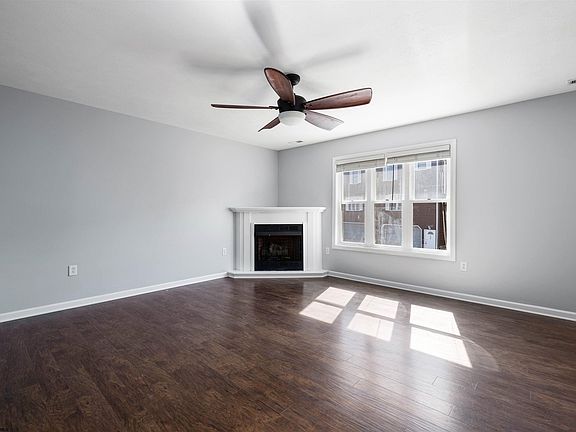 3rd image of 104 Rystan Pl #104