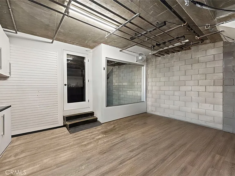 4151 Redwood Ave #106 — Photo 29