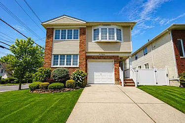 500 Pompey Avenue, #1