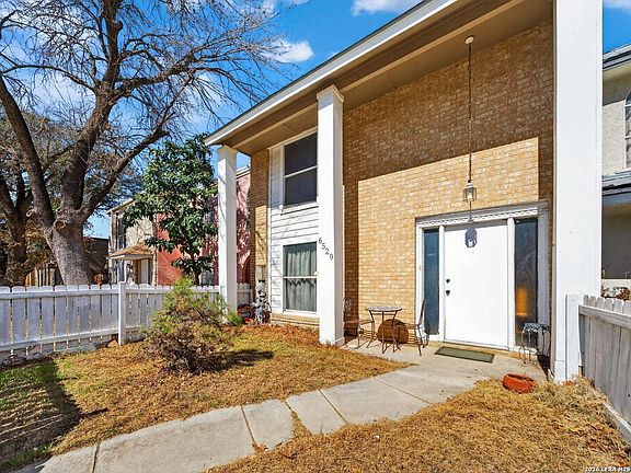 3rd image of 6529 Spring Hurst