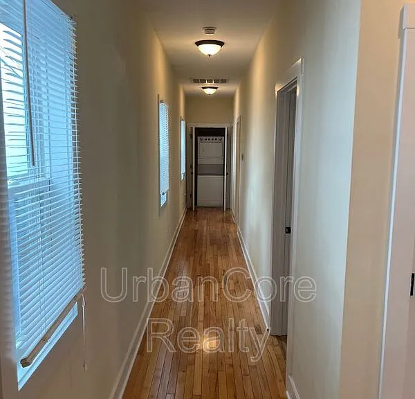 3508 E Clay St #A — Photo 6