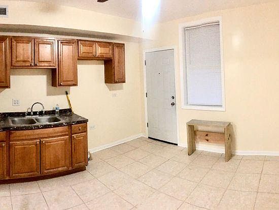 3rd image of 7316 S Dorchester Ave #1S