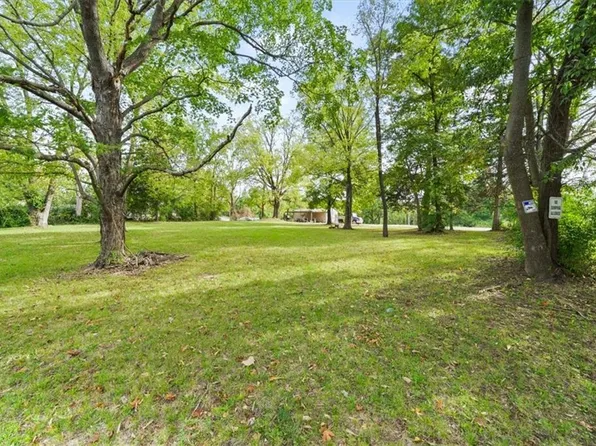 7341 Cleveland Ave, Kansas City, MO 64132