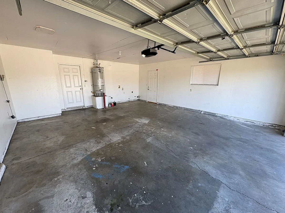Building Photo - 941 S T St