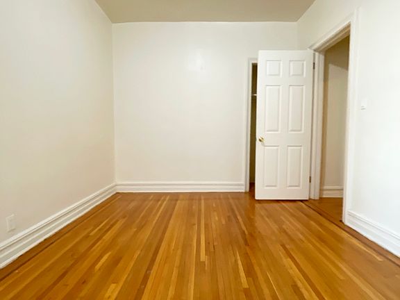 3rd image of 8640 Bay Pkwy #6