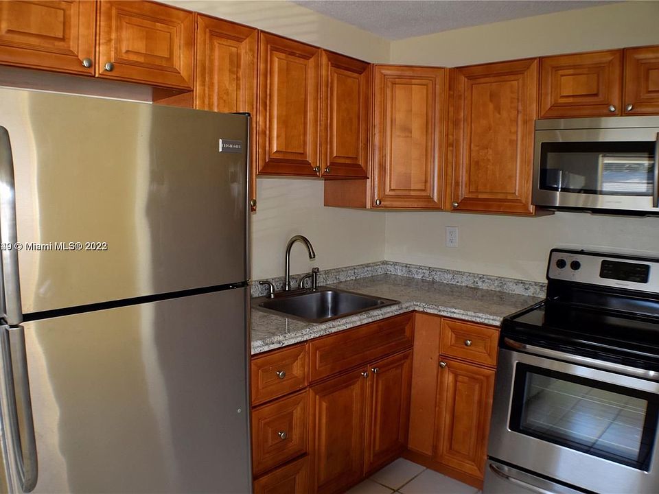 1st image of 1431 SW 24th Ct APT 1