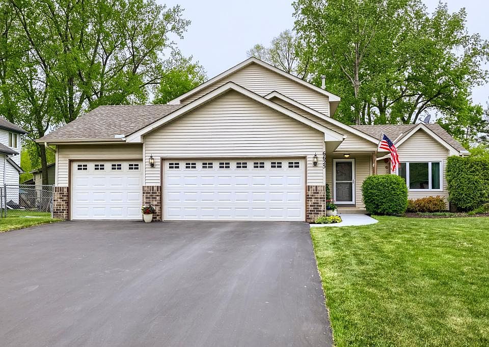 1st image of 6625 White Birch Ct