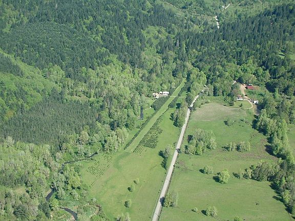 Aerial view - house in top left corner