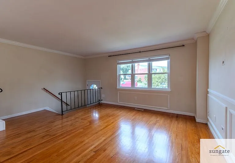 945 Stormont Cir — Photo 4