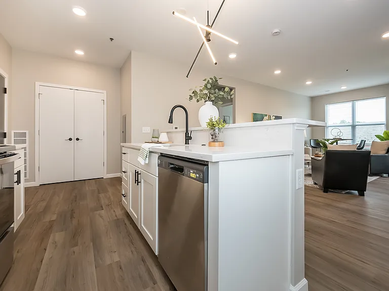 10809 Olive Blvd #304 — Photo 7