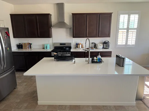 895 Sangiovese Ave, Manteca, CA 95337