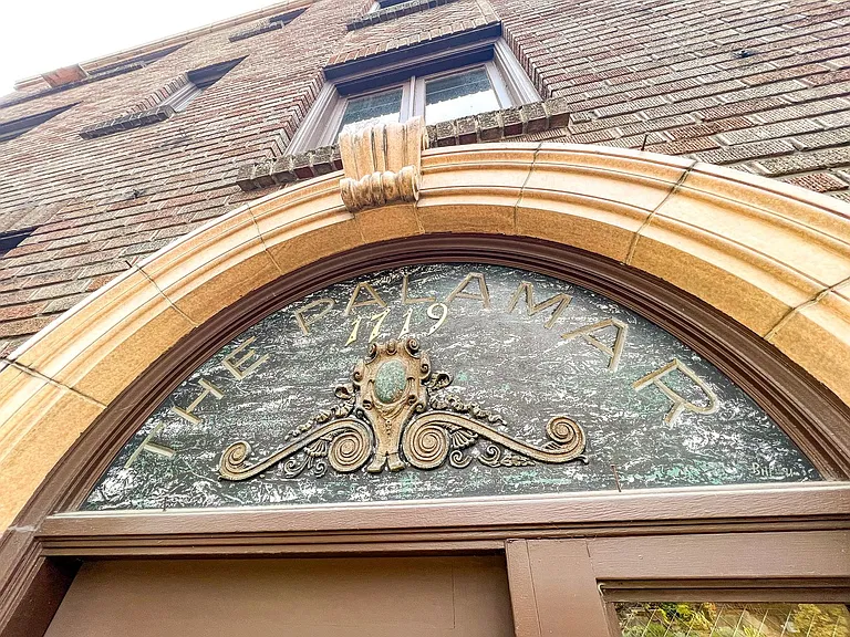 Palamar Apartments — Photo 18