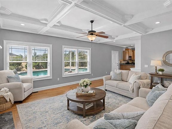 4th image of 8967 Midlothian Ct