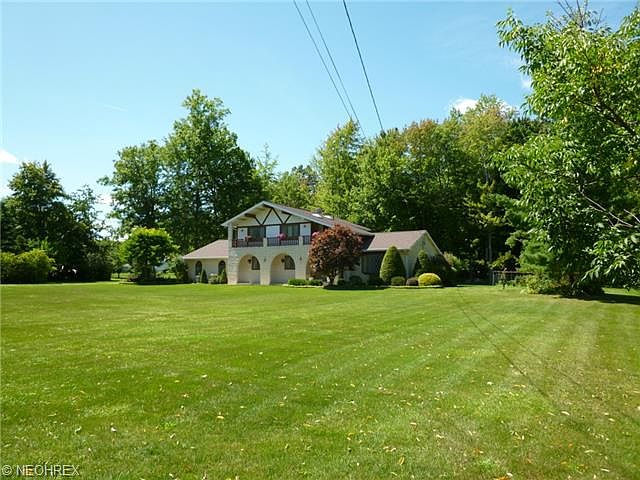 1st image of 2950 Erich Dr