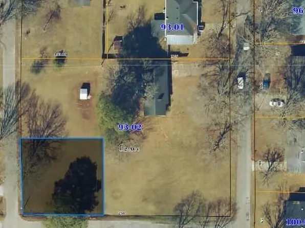 110 Massey St, Booneville, MS 38829