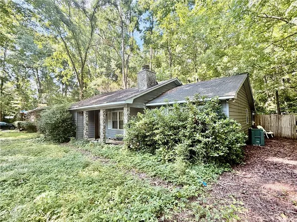 914 N Confederate Dr, Macon, GA 31220