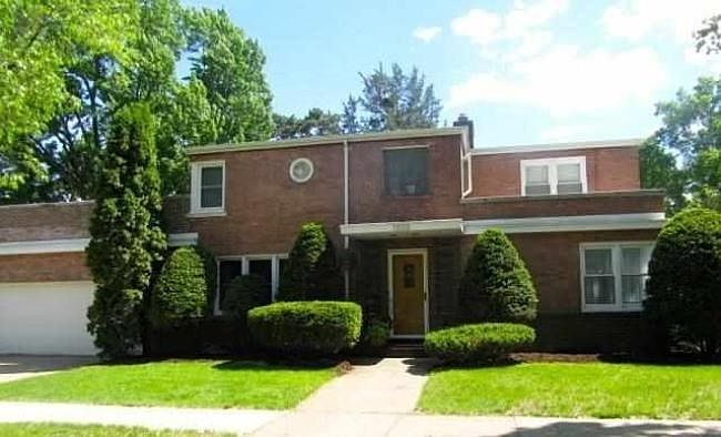 1st image of 1033 Graves Ave