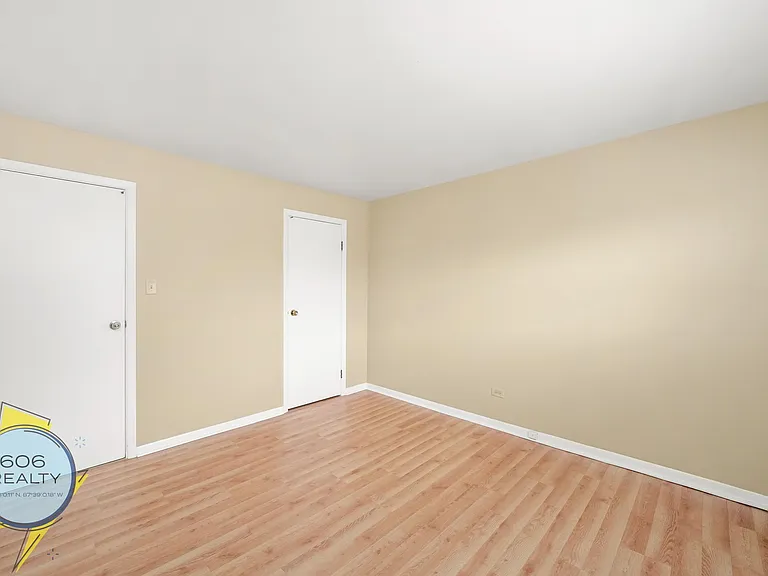 Melrose Park Apartments — Photo 10